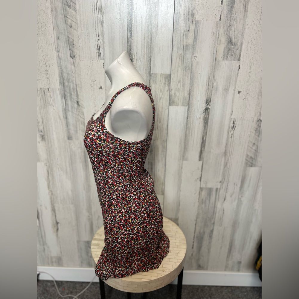 Floral dress  - Picture 2 of 5